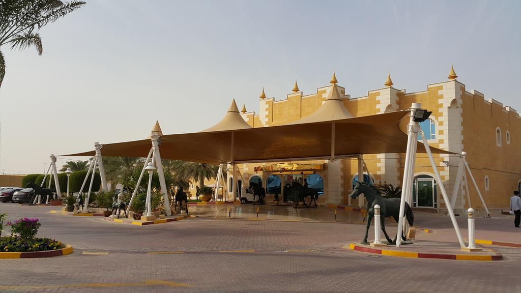 Tio Sea Resort Al Khor Exterior photo Al-Shaqraa International Airport