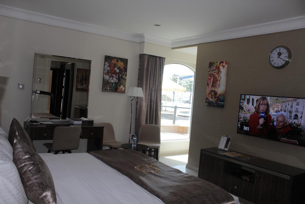 Tio Sea Resort Al Khor Exterior photo A room at the hotel