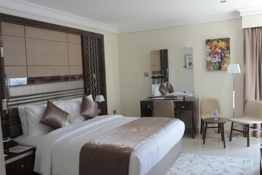Tio Sea Resort Al Khor Exterior photo A bedroom at the hotel