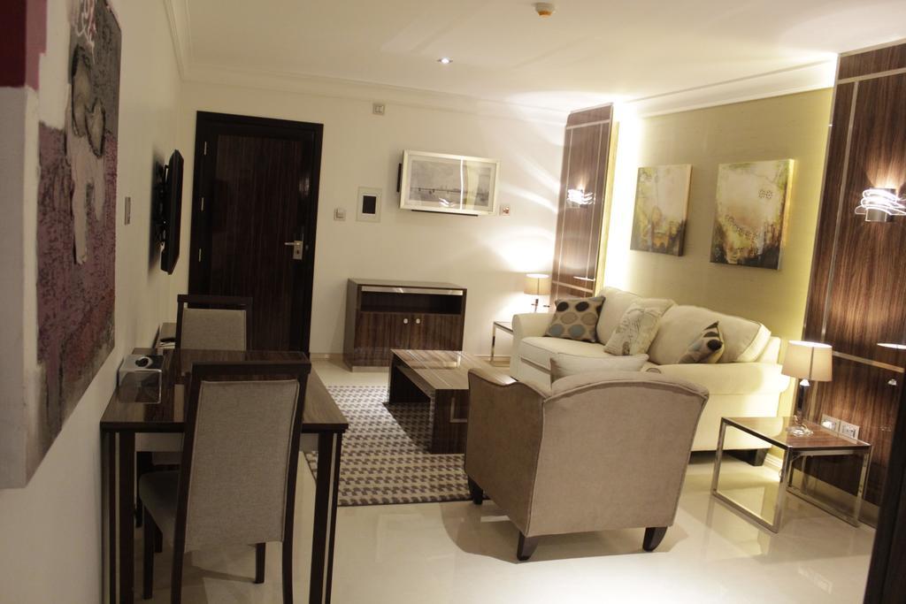 Tio Sea Resort Al Khor Exterior photo A living room in a typical apartment